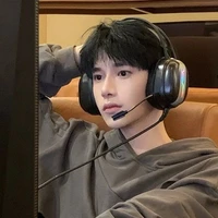 โค้ช(เพื่อนพระเอก)​