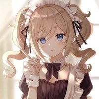Julia: empregada