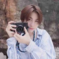 พลอยใส