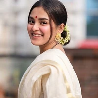 Mahi Sharma★𝐅𝐥/4𝐭𝐡 𝐅𝐥𝐬 𝐦𝐨𝐦