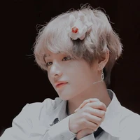 KIM TAEHYUNG/MC/RARE OMEGA 🩶