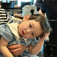 ·Celo Aneska Mafgren·