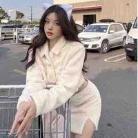 พลอย