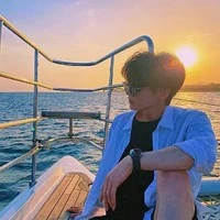 Rega Mahendra(kakak 2)