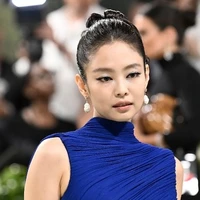 JENNIE/tae
