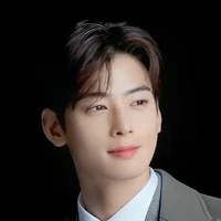 eun-woo(eu acho que é assim)