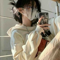 น้ำ👑(ใส่แว่น)