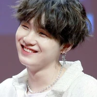 Min Yoongi (Suga)