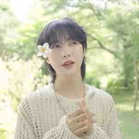 จูลี่(เพื่อนนางเอก)