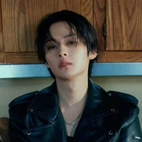 Lee know/ Lino
