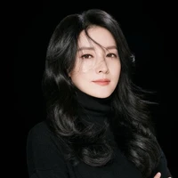 Ny. Zaskia Alexander