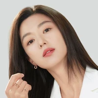 Ny. Callista Juniver