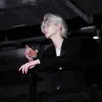ธีน🍷😐