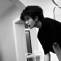 จูเลียน [ เพื่อนพระเอก😈⚡]