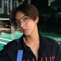อาตอม