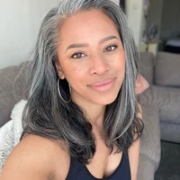 relia Scott( mère de Lola)