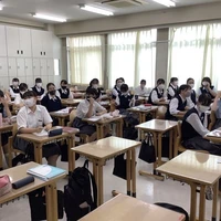 murid murid dikelas 