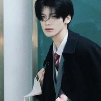 นาตารี[คนใช้ นอ. ]