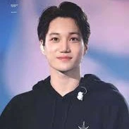 ko jongki(Kai/kakak sepupu Lisa)