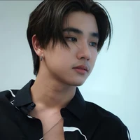 Perth tanapon(Kakak angkat lili /Lisa)