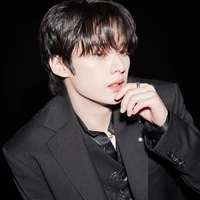 Lee know/Minho