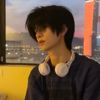 สกาย (เพื่อนพระเอก)