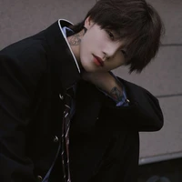 อาคิม(พระเอก+มาเฟีย1+แฝดเล็ก)
