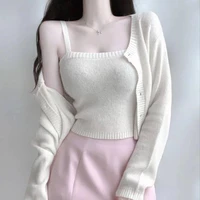 พลอย