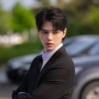 ภาคิน(พระเอก)