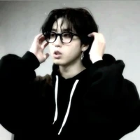 • Han Jisung •