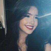 Emily amiga de Cecília