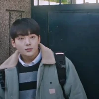 Im Joo- young.