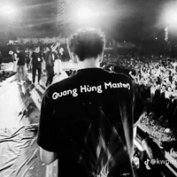 hùng
