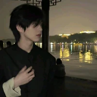 โอม เพื่อน พ.อ