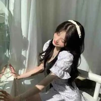 พลอย