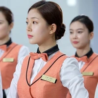 พนักงานต้อนรับ