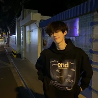 ฟี่📍