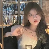 พลอย(เพื่อนนางเอก)