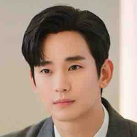 Jeon Dae-hyun (Mr. Jeon)