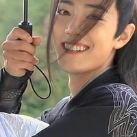เว่ยอิง /เว่ยอู๋เสวี่ยน/