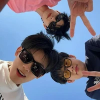 Zhou Feng & Ren Hao & Liang Rui