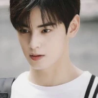 เมฆ:พระเอก