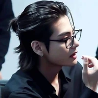 kim taehyung/ 22 yrs.old♀️