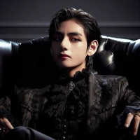 V/ owner of 🖤 swan