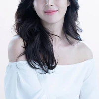 น้ำหอม ดุจจันทร์ทราภรณ์  ละอองคำเจ้า