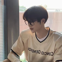 เจมส์(ลูกพี่ลูกน้องของนอ.)
