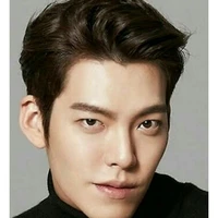 Marco ( ayah tiri raya )