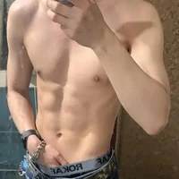 ลีนาย