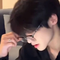 ติน(พระเอก🎧)
