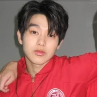 เอิ้น(ประธานสี+ชอบน.อ.)